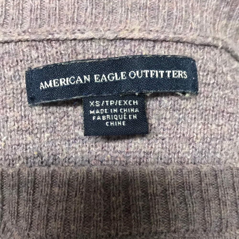 American Eagle Light Sweater